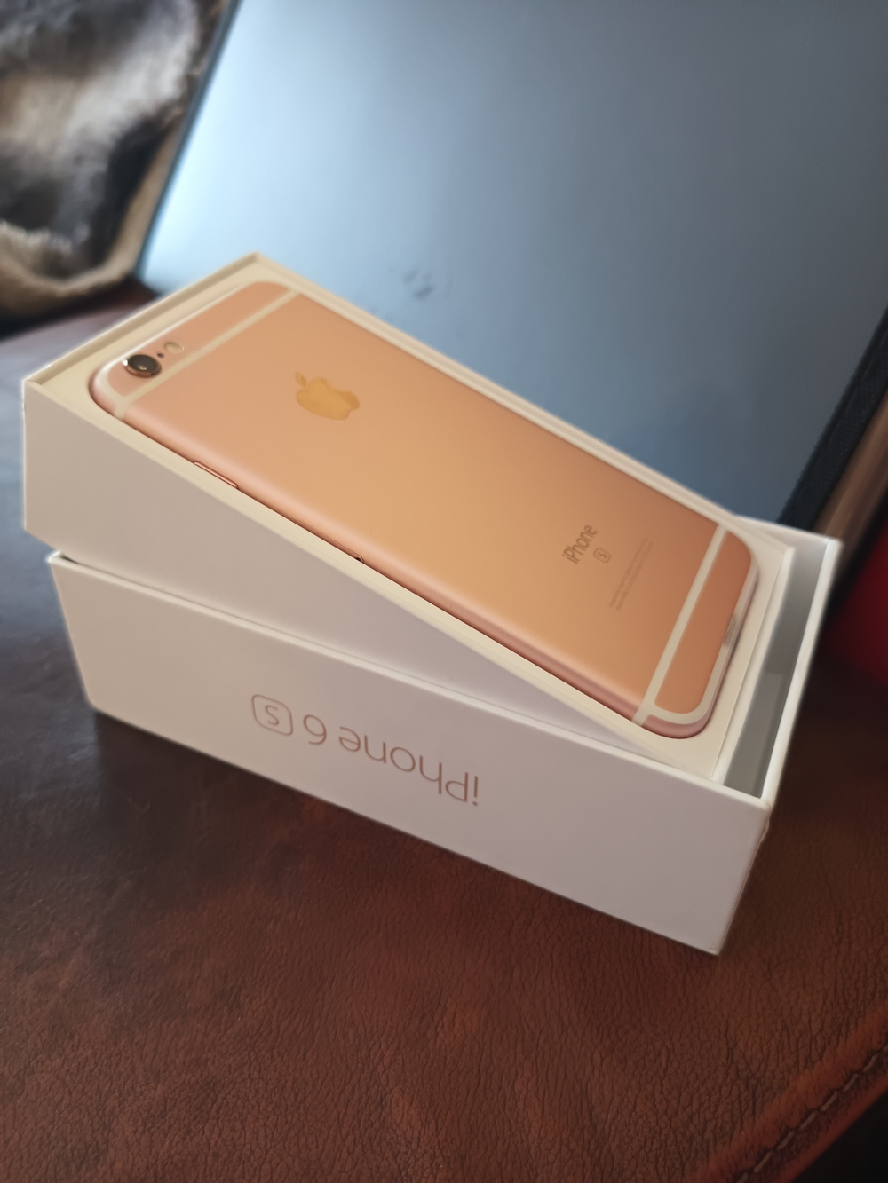 Apple iPhone 6s Rose Gold - 32GB BATTERY 100%